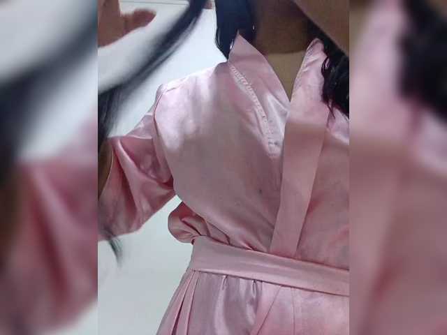 AdaraBell live cam on BongaCams