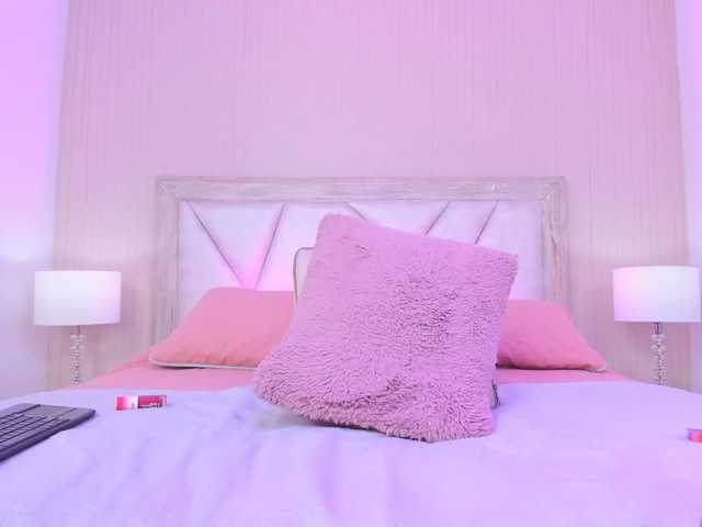 AdaraBell live cam on BongaCams