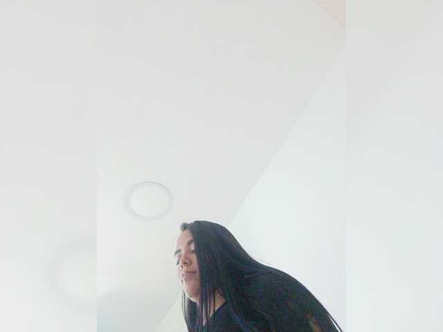 AdaraBell live cam on BongaCams
