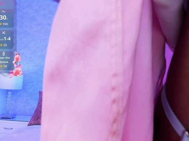 AdaraBell live cam on BongaCams