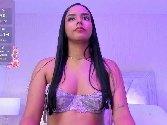 AdaraBell live cam on BongaCams