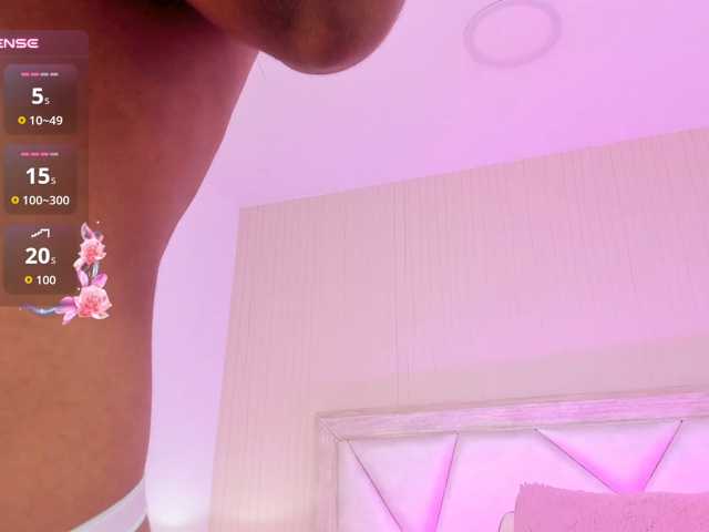 AdaraBell live cam on BongaCams
