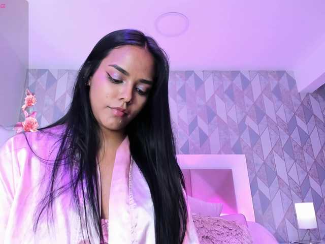 AdaraBell live cam on BongaCams
