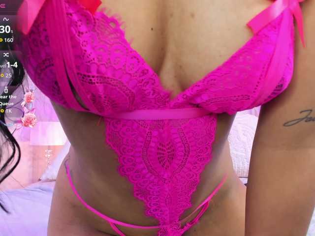 AdaraBell live cam on BongaCams