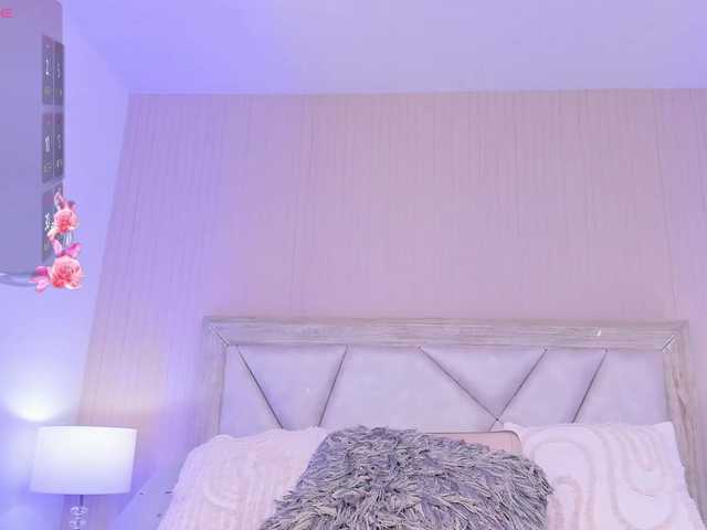 AdaraBell live cam on BongaCams