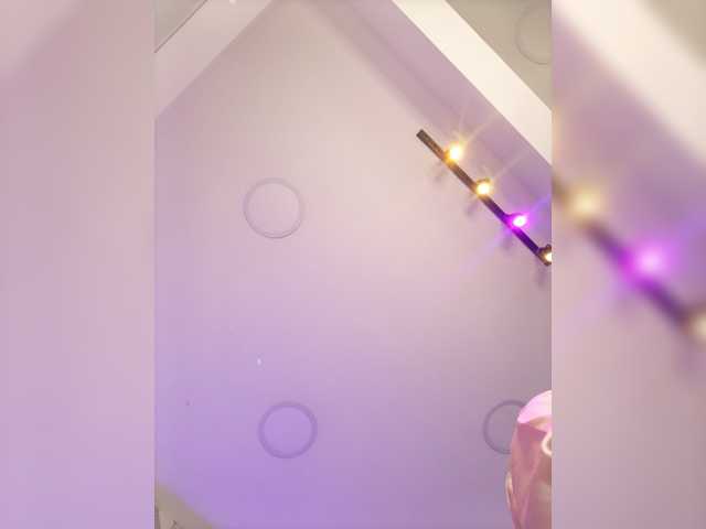 AdaraBell live cam on BongaCams