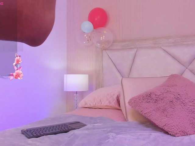 AdaraBell live cam on BongaCams