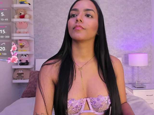 AdaraBell live cam on BongaCams