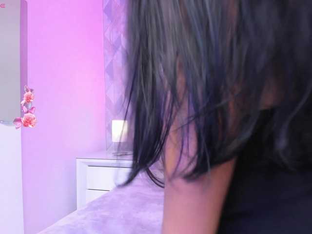 AdaraBell live cam on BongaCams