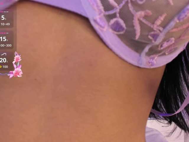 AdaraBell live cam on BongaCams