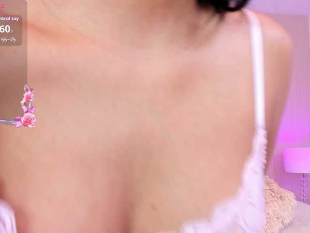 AdaraBell live cam on BongaCams