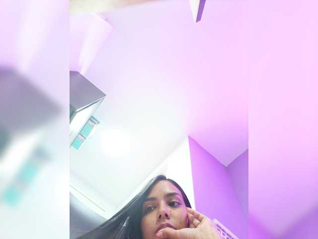 AdaraBell live cam on BongaCams