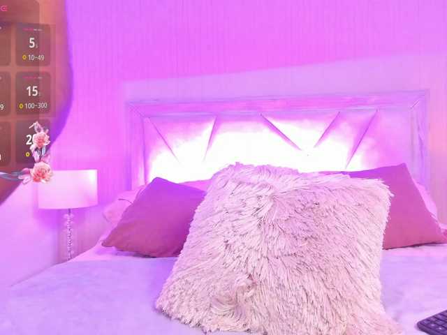 AdaraBell live cam on BongaCams