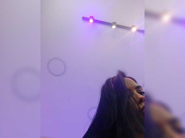 AdaraBell live cam on BongaCams