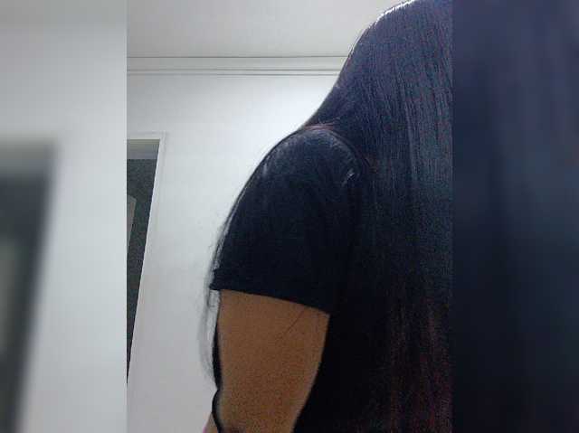 AdaraBell live cam on BongaCams