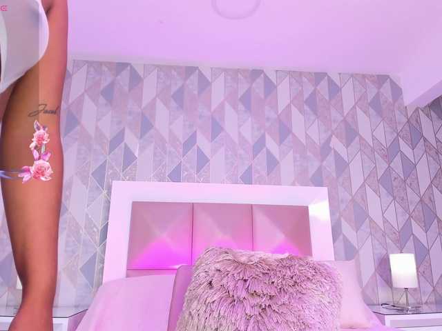 AdaraBell live cam preview