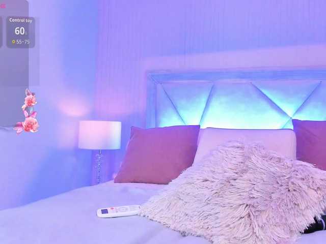 AdaraBell live cam on BongaCams