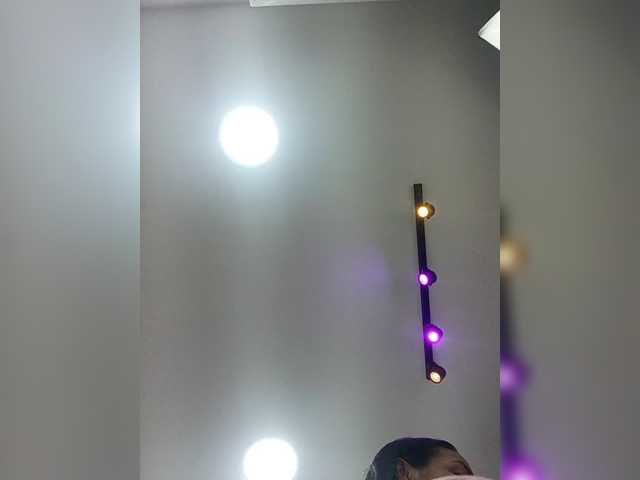 AdaraBell live cam on BongaCams