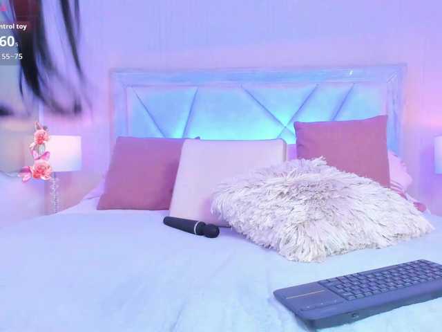 AdaraBell live cam on BongaCams