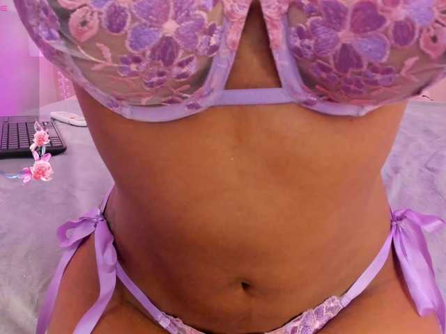 AdaraBell live cam on BongaCams