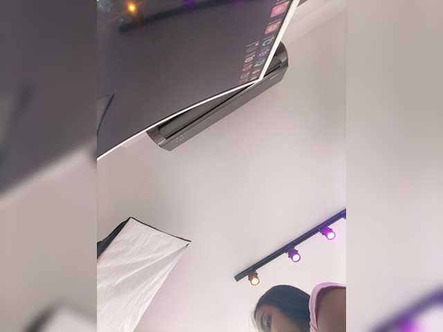 AdaraBell live cam on BongaCams