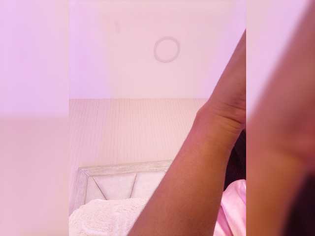 AdaraBell live cam on BongaCams