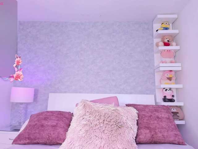 AdaraBell live cam on BongaCams