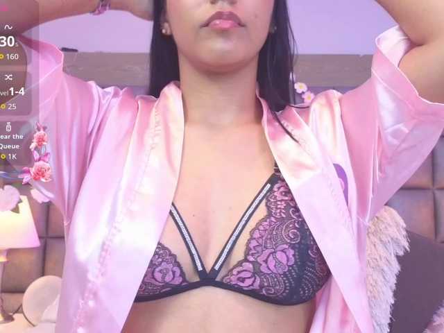 AdaraBell live cam on BongaCams