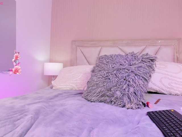 AdaraBell live cam on BongaCams