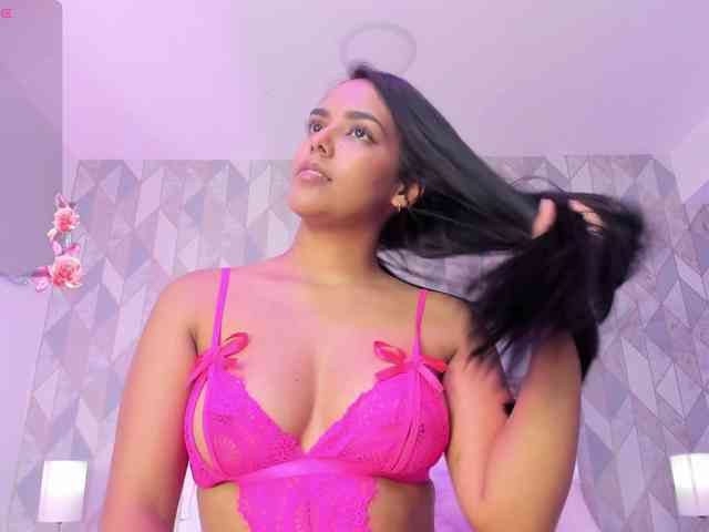 Model: AdaraBell