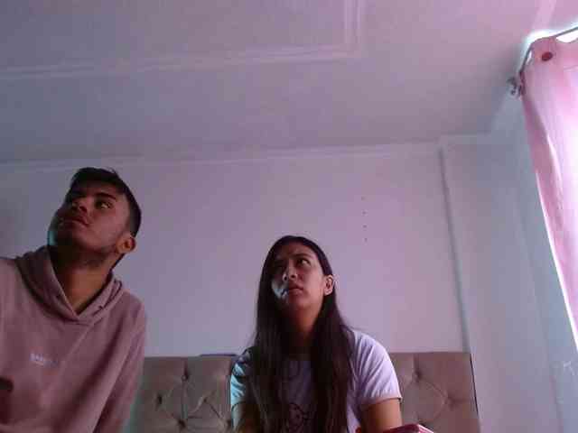 Hotlatinduo webcam