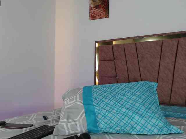 mia2902 webcam