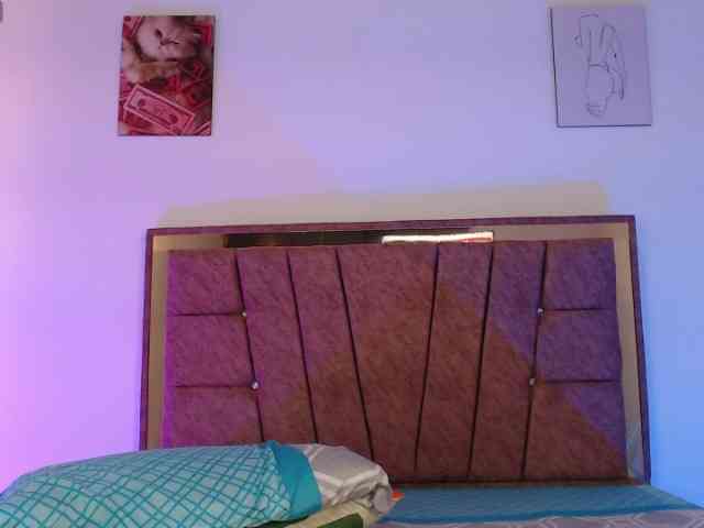 mia2902 webcam