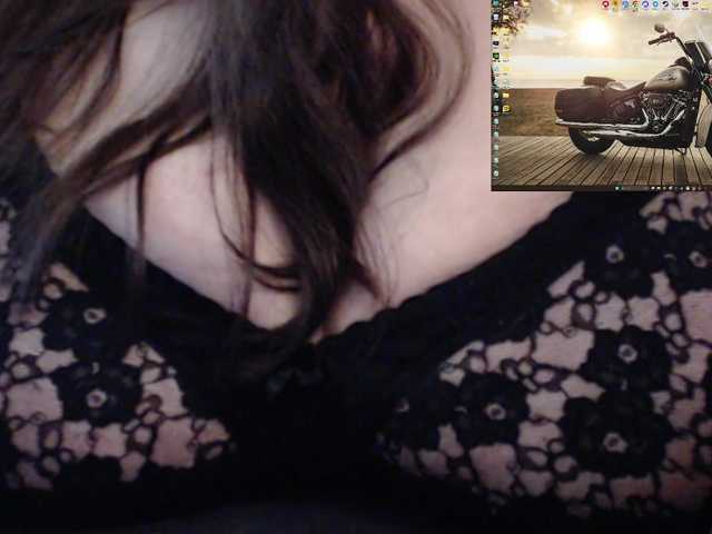 EllyGina live cam on BongaCams