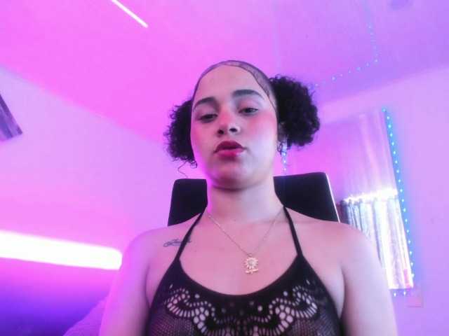zara-rosse live cam on BongaCams