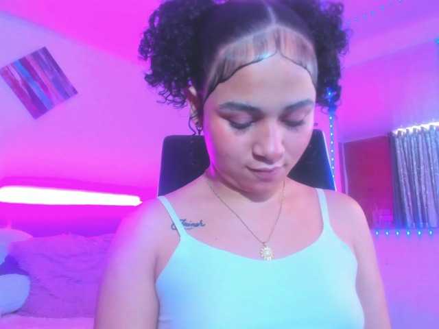 zara-rosse live cam on BongaCams