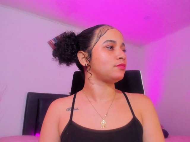 zara-rosse live cam on BongaCams