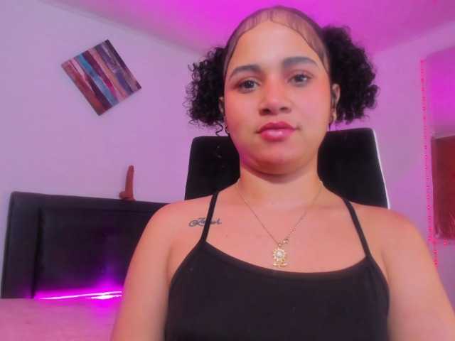 zara-rosse live cam on BongaCams