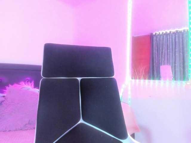 zara-rosse live cam on BongaCams