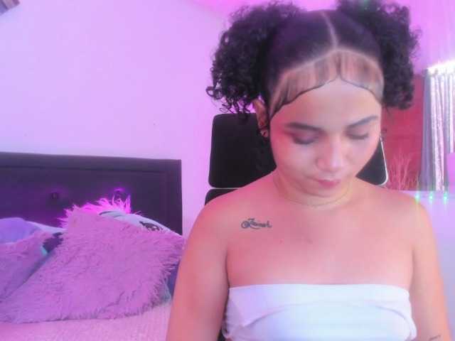 zara-rosse live cam on BongaCams