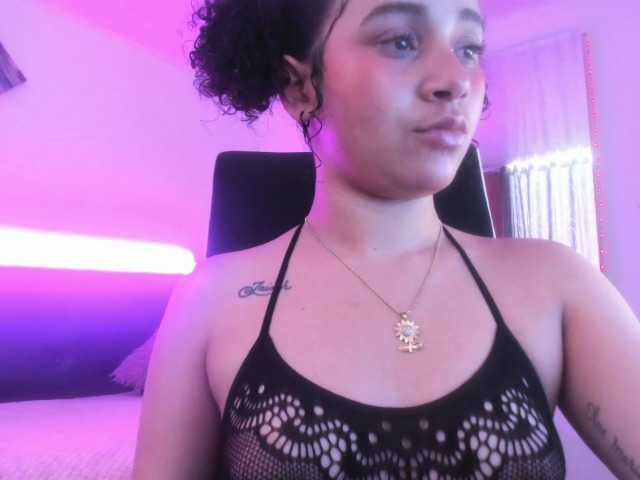 zara-rosse live cam on BongaCams