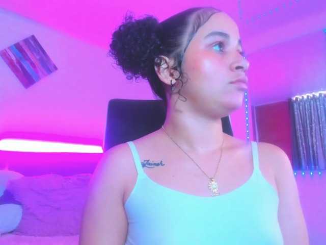 zara-rosse live cam on BongaCams