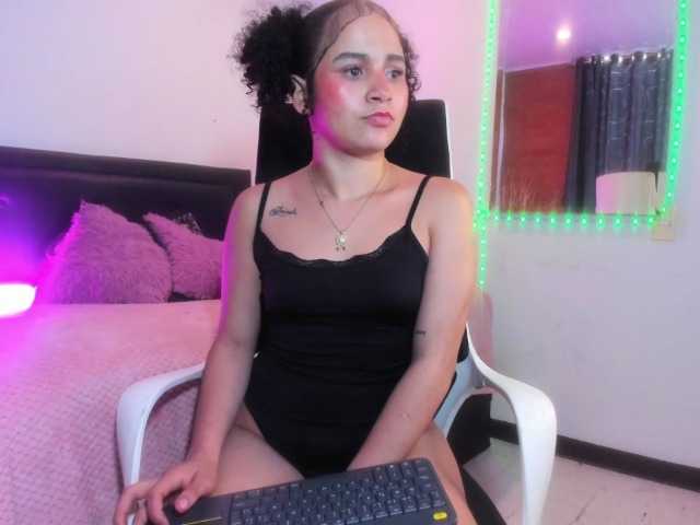 zara-rosse live cam on BongaCams