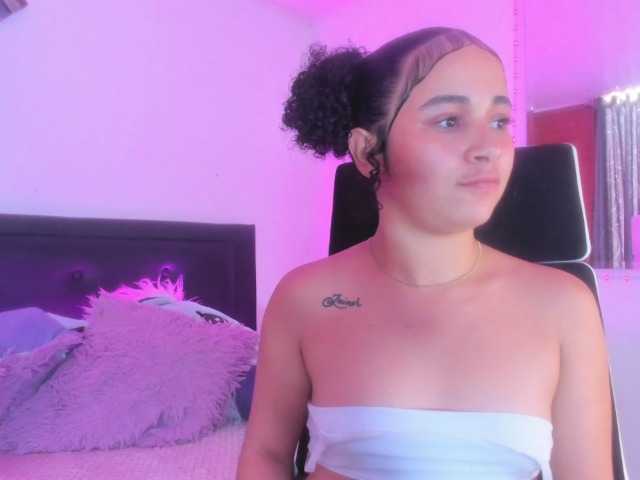 zara-rosse live cam on BongaCams