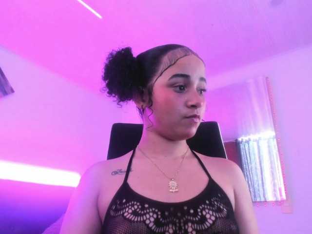 zara-rosse live cam on BongaCams