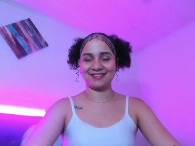 zara-rosse live cam on BongaCams