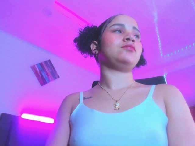 zara-rosse live cam on BongaCams