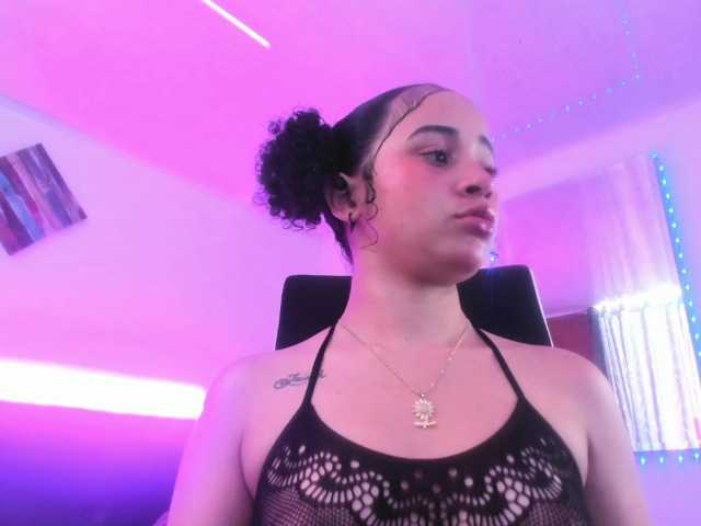 zara-rosse live cam on BongaCams