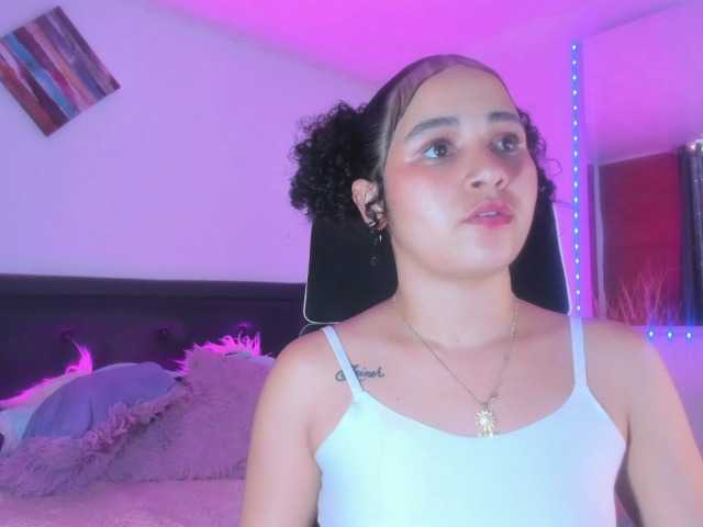 zara-rosse live cam on BongaCams