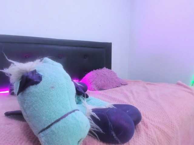 zara-rosse live cam on BongaCams